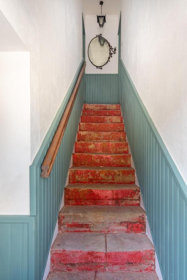 L'Escalier Rouge - Maison Renovee Avec Cour リュック・シュル・メール エクステリア 写真